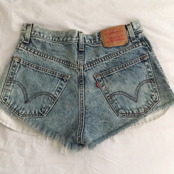 Levi's shorts - Picture 2 of 3